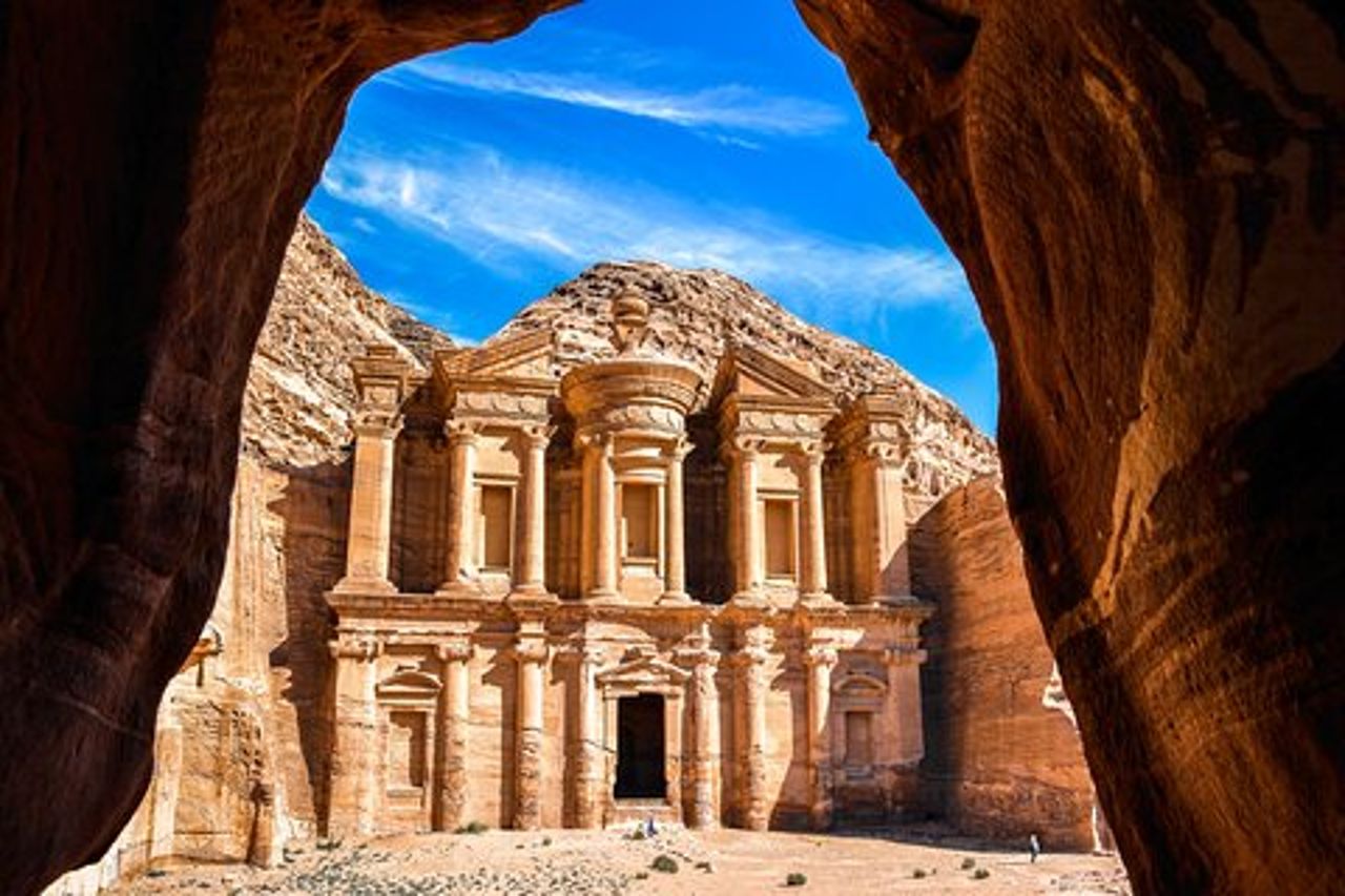 Tour della Giordania di 5 giorni a Petra, Wadi Rum e nel Mar Morto