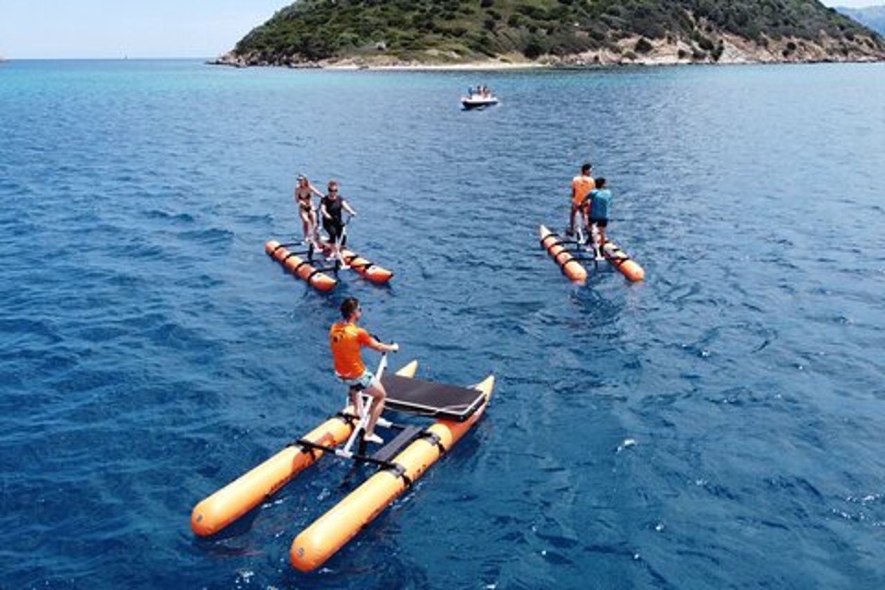 Tour in Hydrobike con aperitivo e delfini