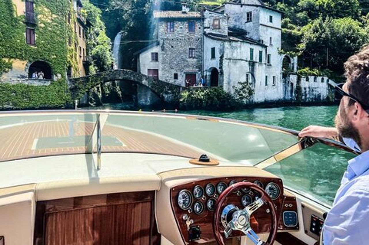 Crociera Privata sul Lago di Como con Motoscafo Luxury da 1H a 4H