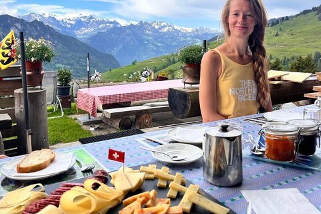 Visita alla fattoria alpina e laboratorio di produzione del formaggio