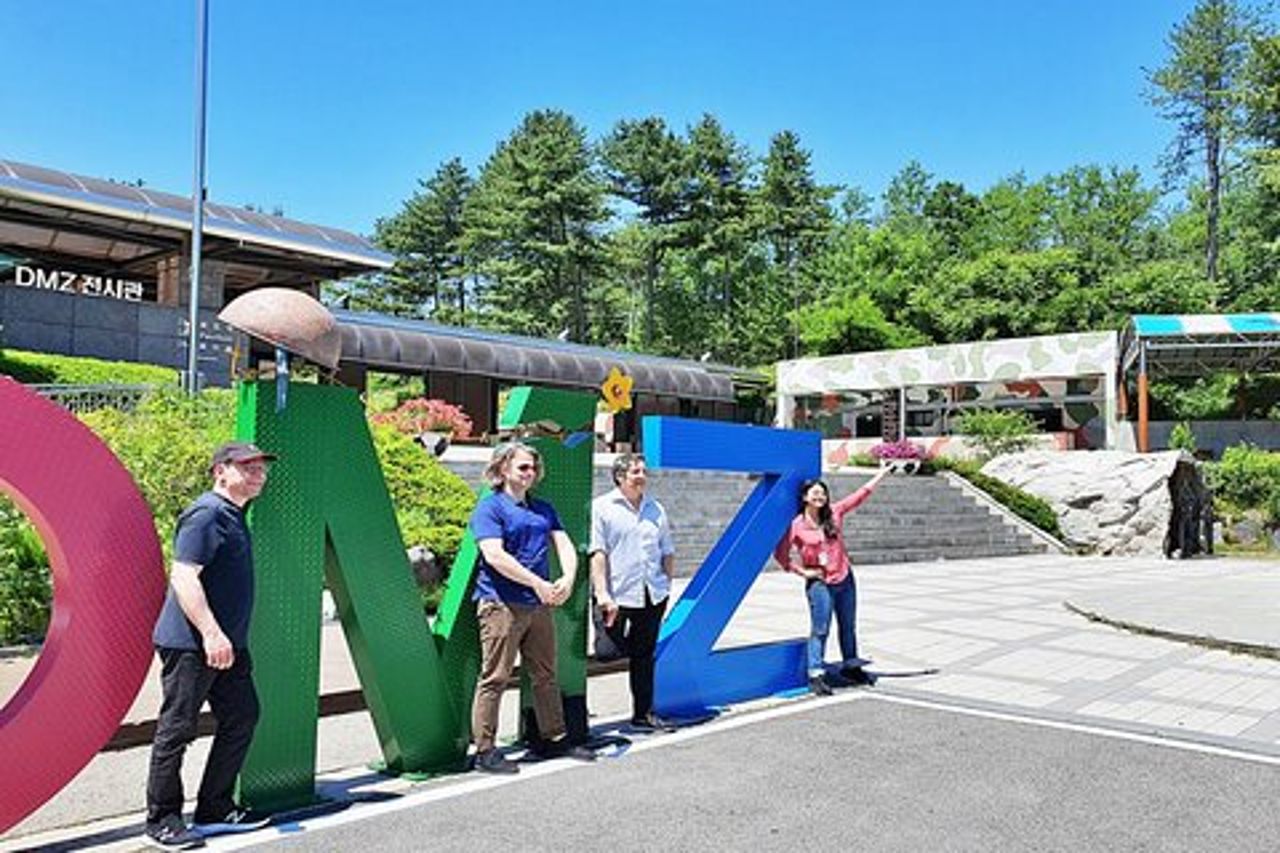 Tour DMZ per piccoli gruppi con sala esperienze della Corea del Nord e ponte Susp.