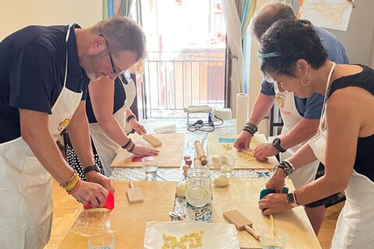 Lezione di cucina nel centro di Palermo
