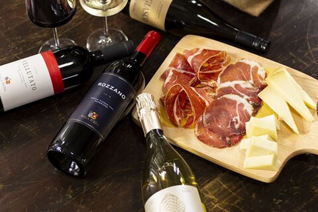Degustazione di Rosso Piceno DOC Superiore - Cantina Villa Pigna