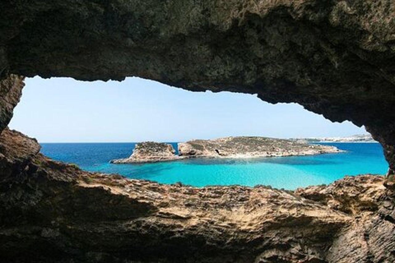 Tour privato in barca a Comino a Malta
