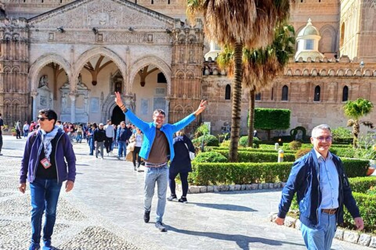 Palermo, tour tra monumenti unici e mercati colorati
