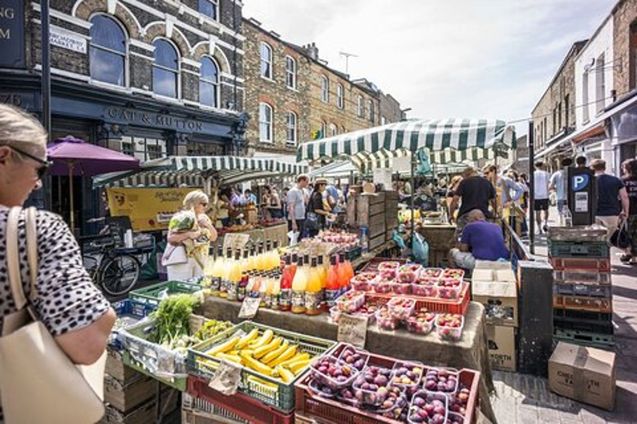 Autentici mercati domenicali di Londra con un londinese