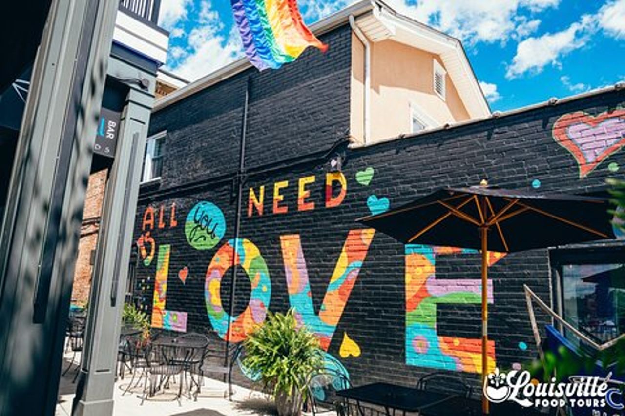 Queer Louisville : Kentucky LGBTQ + Tour a piedi con cocktail
