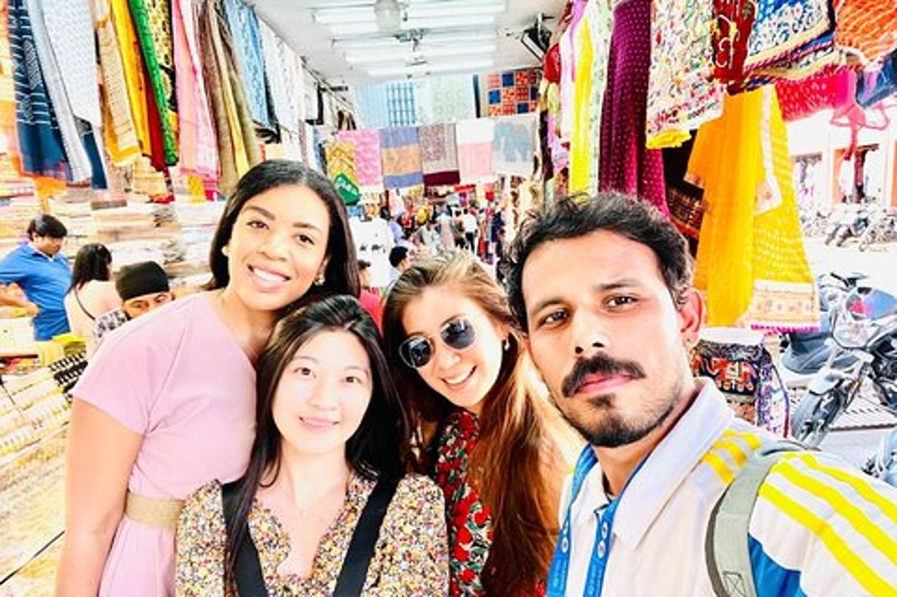 Tour a piedi tra storia, cultura e patrimonio a Jaipur