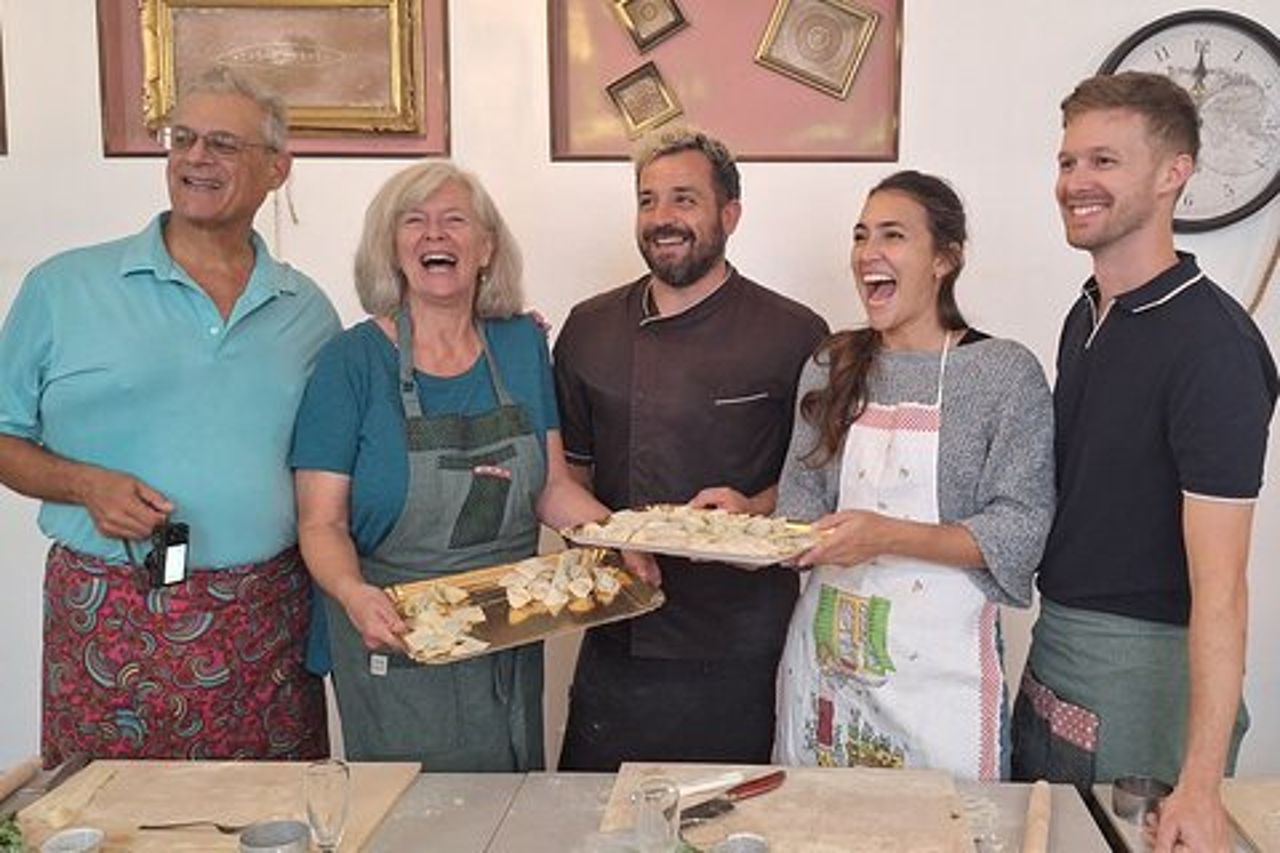 Corso di Cucina Privato: Pasta, Tour ad Orvieto e Degustazione