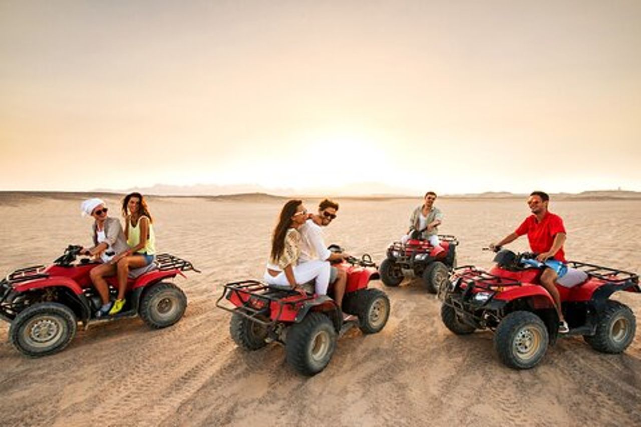 Safari nel deserto, Dune bashing, sandboarding, cammello, opzione ATV