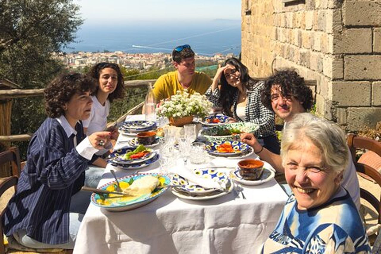 Autentico corso di cucina in una fattoria con vista su Sorrento