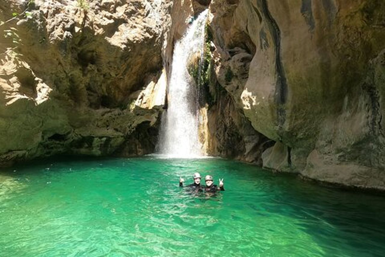 Canyoning nel Río Verde con foto da Granada