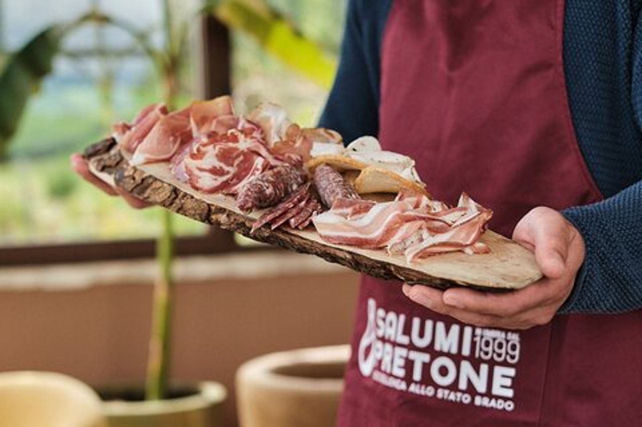 Sapori di Gubbio: Degustazioni Di Salumi Di Suino Nero Brado