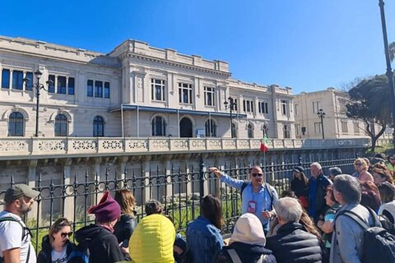 Guida turistica di Reggio Calabria Museo e Città . Mosè Diretto