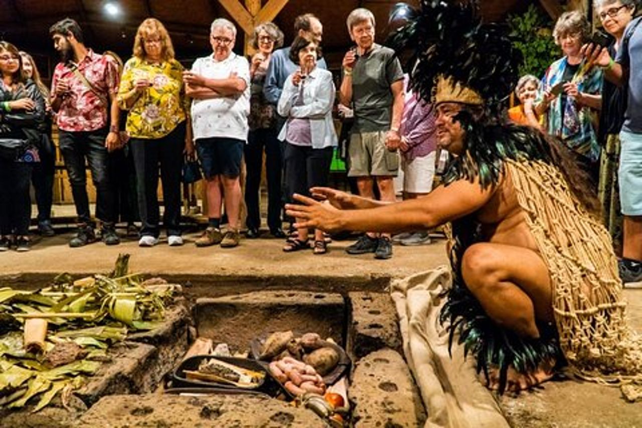 Cena e spettacolo ancestrale dell'Isola di Pasqua con trasporto
