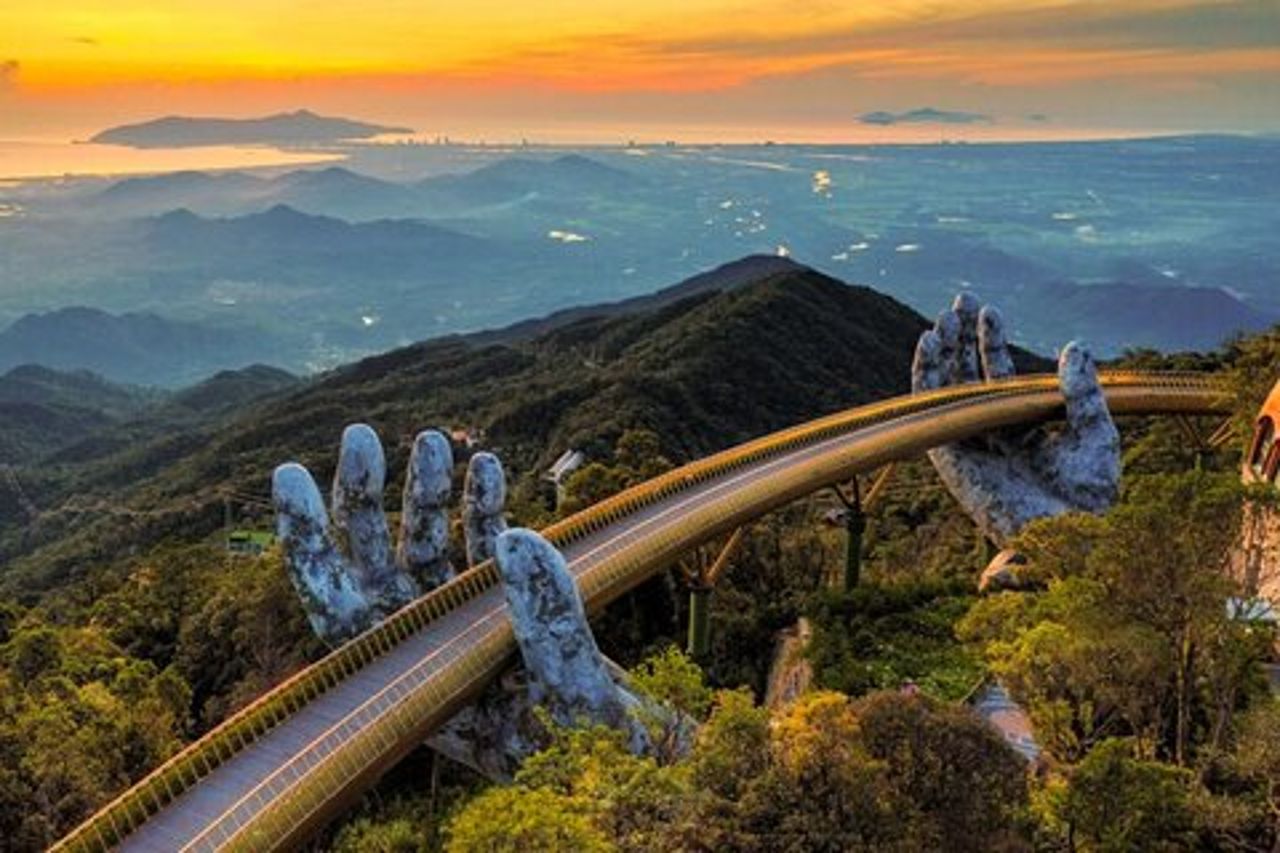 DA NANG Ba Na Hills, Golden Bridge e funivie TOUR PRIVATO