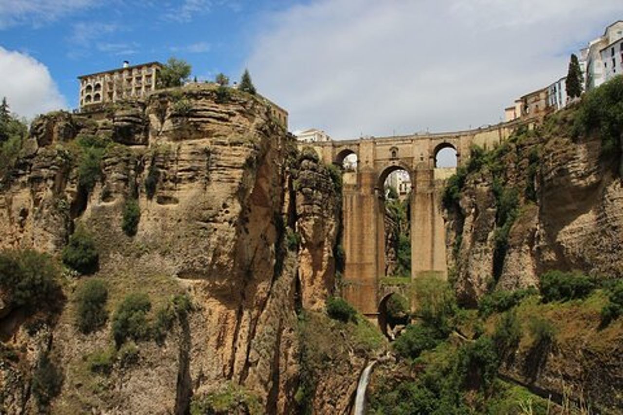 Tour in autobus di Ronda e Setenil Village e gita di un giorno da Malaga