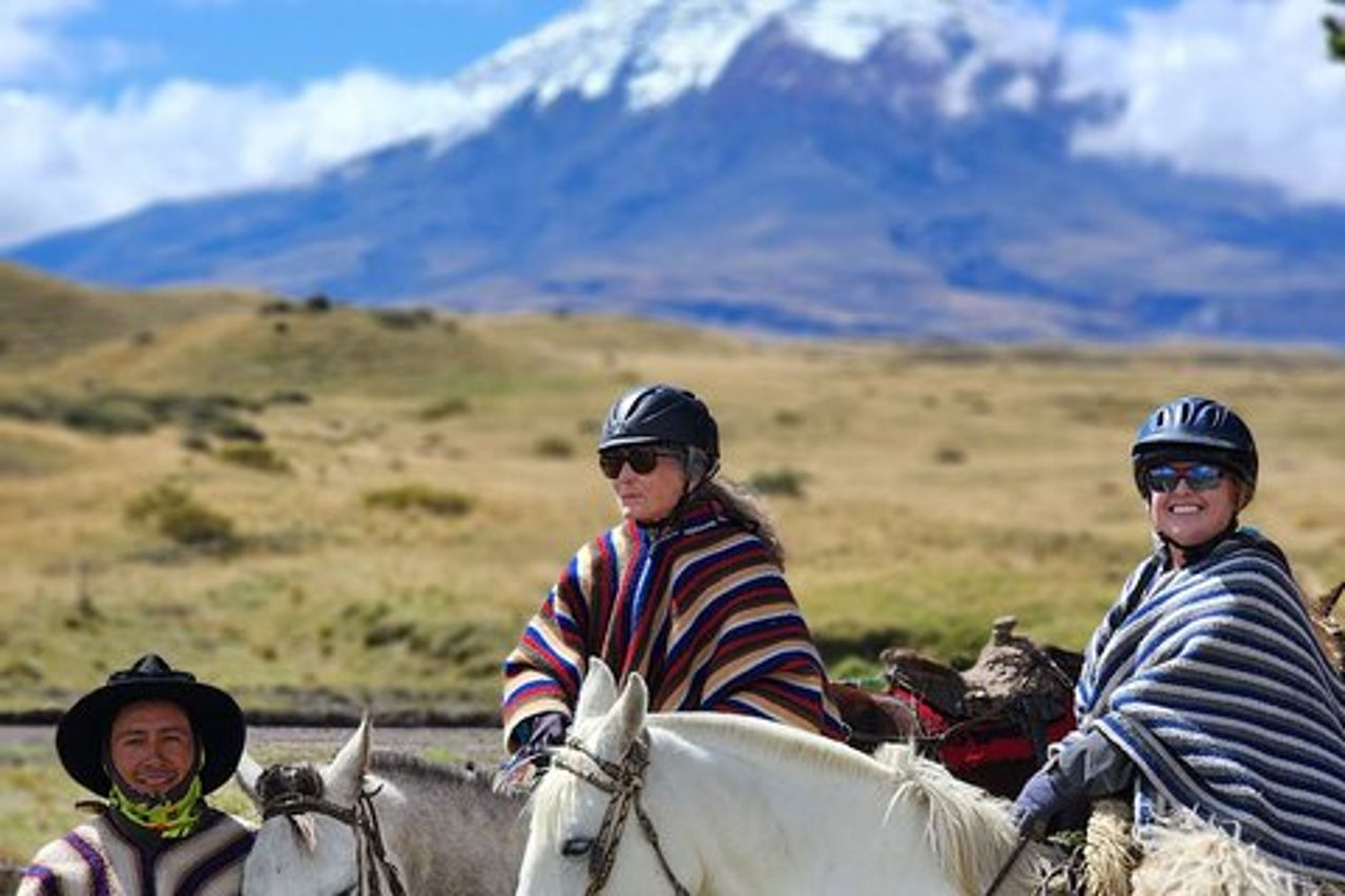 Escursione a cavallo privata del Parco Nazionale del Cotopaxi per principianti