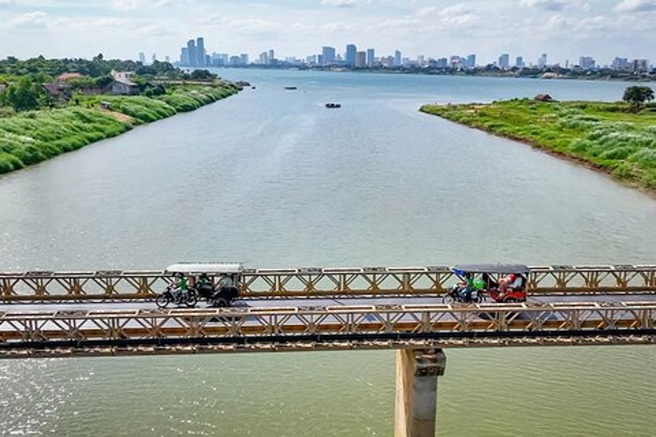 Da Phnom Penh all'Isola della Seta in Tuk-Tuk con un esperto locale