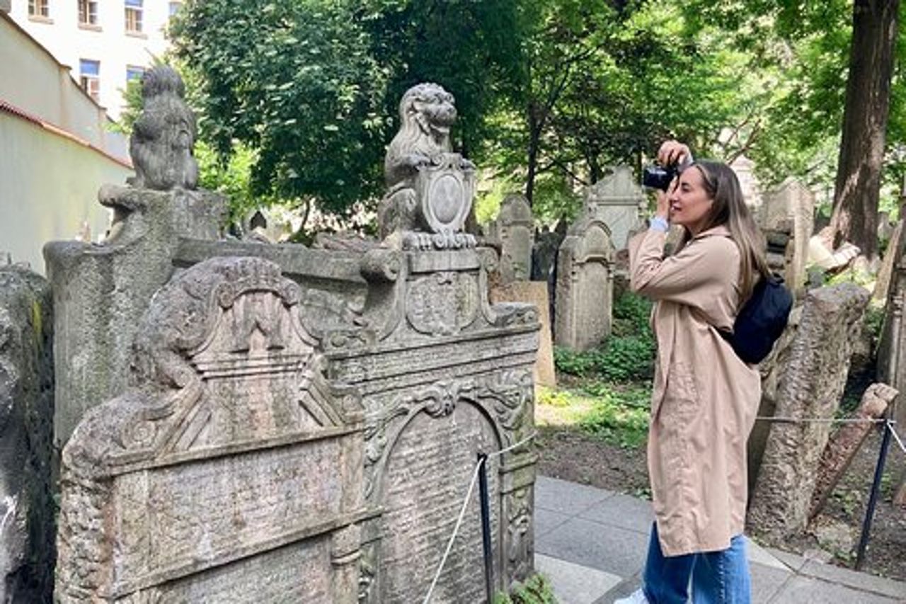 Tour semi-privato approfondito del quartiere ebraico di Praga e di tutte le sinagoghe