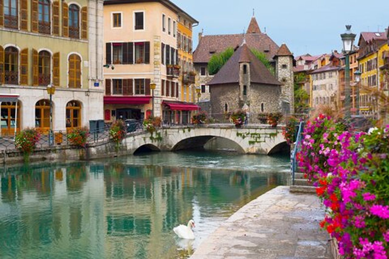 Tour privato: Giornata perfetta di bellezza paesaggistica - Annecy e Ginevra