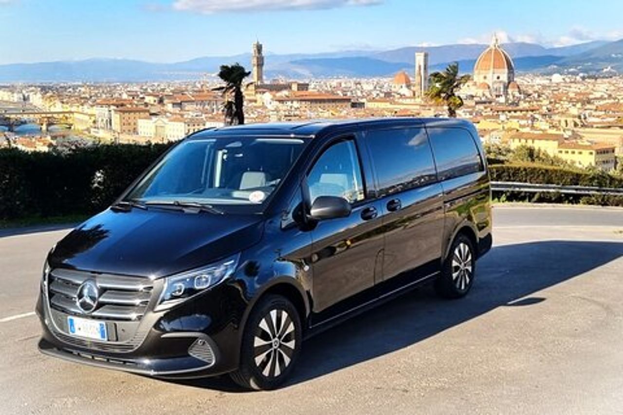 Luxury Chauffeur Service da Grotta Giusti o Montecatini a Firenze