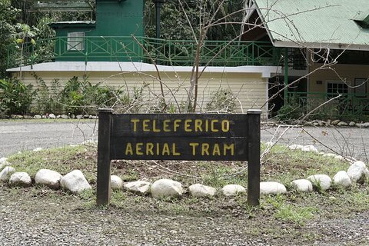 Un'esplorazione in tram aereo dal terminal crociere di Colon