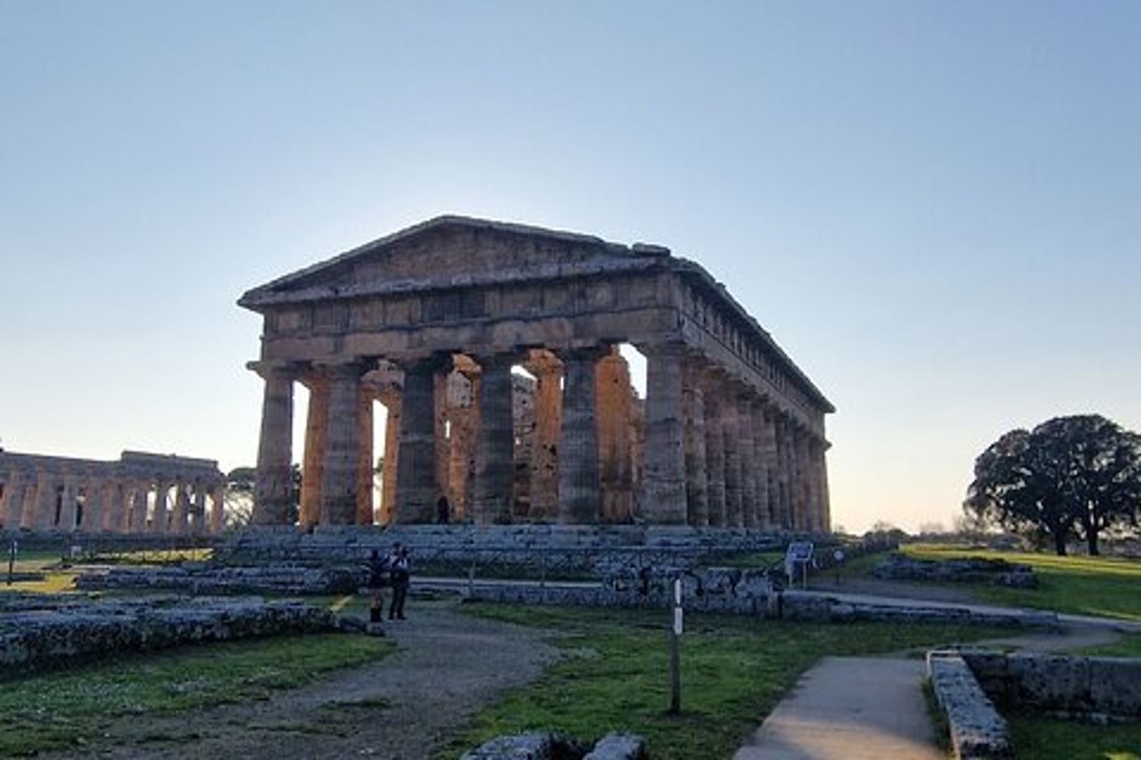 Parco Archeologico e Museo di Paestum Passeggiata