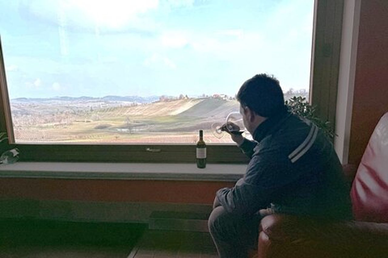 Tour e Degustazione vini tra Langhe e Monferrato