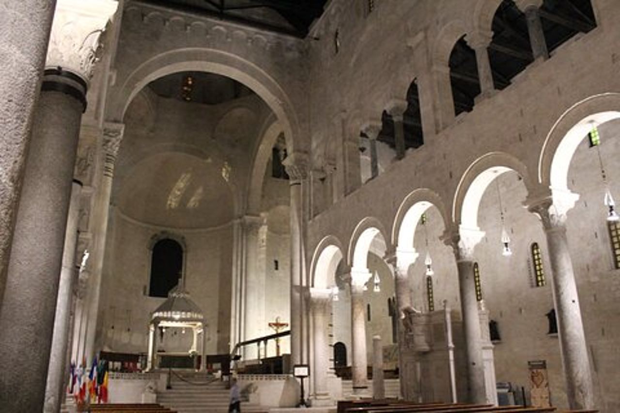 Tour cattolico della Basilica, Cattedrale e Città Vecchia di Bari