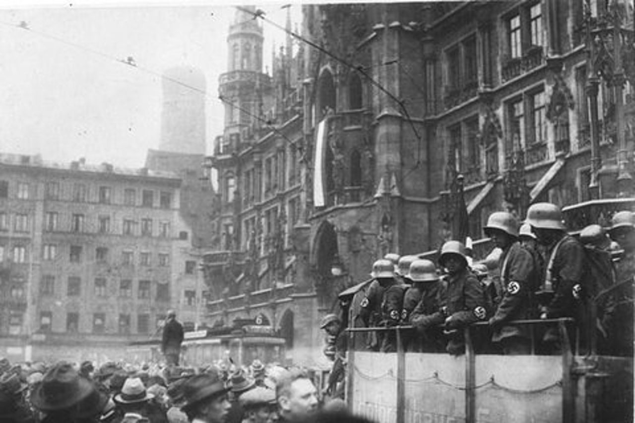 Inizi oscuri: le origini del Terzo Reich a Monaco