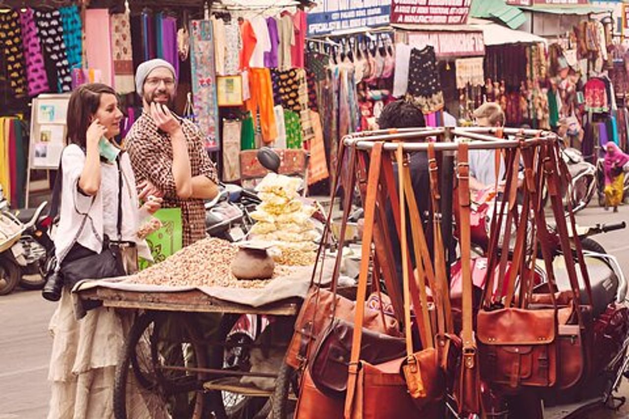 Tour privato dello shopping di Udaipur con ritiro e consegna
