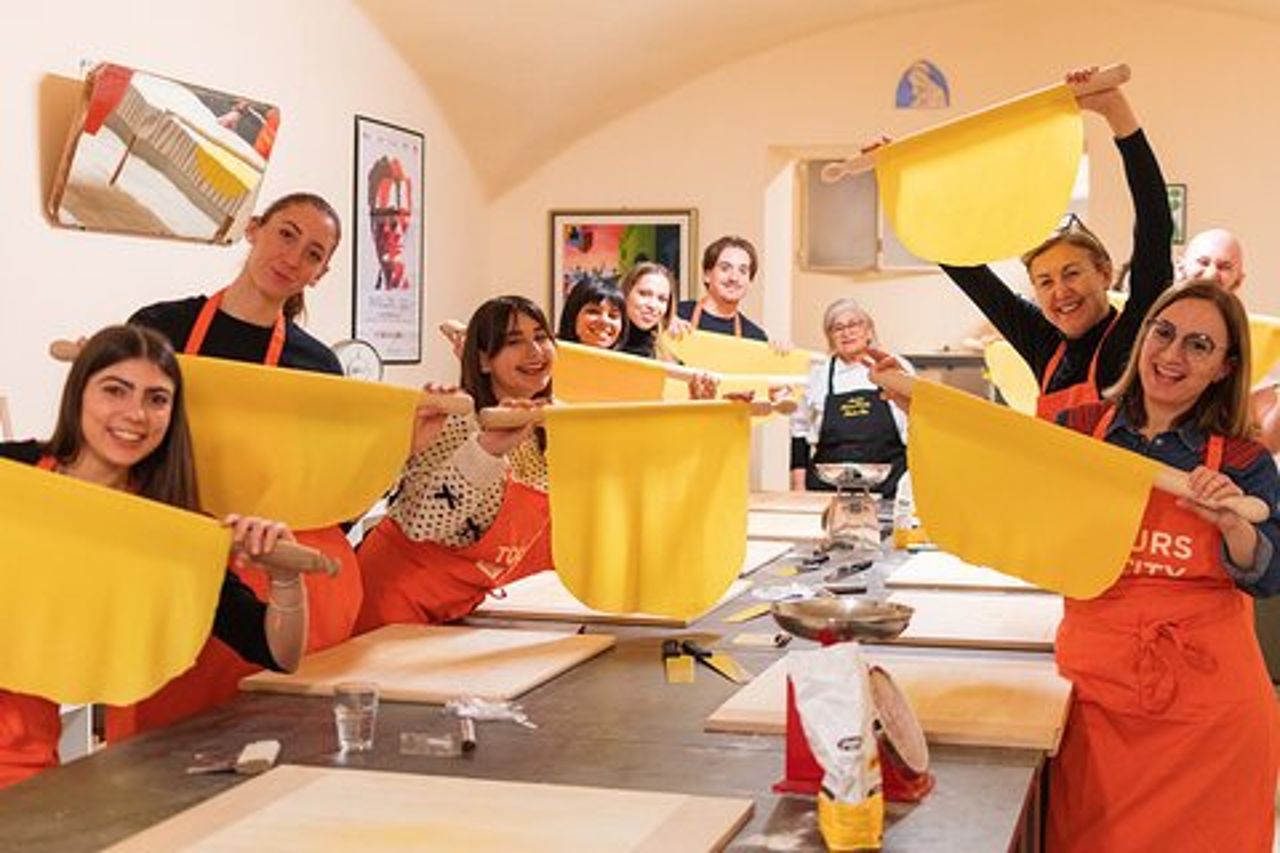 Bologna Local Pasta Cooking Class, Ragu, Spritz, Vino & Gelato