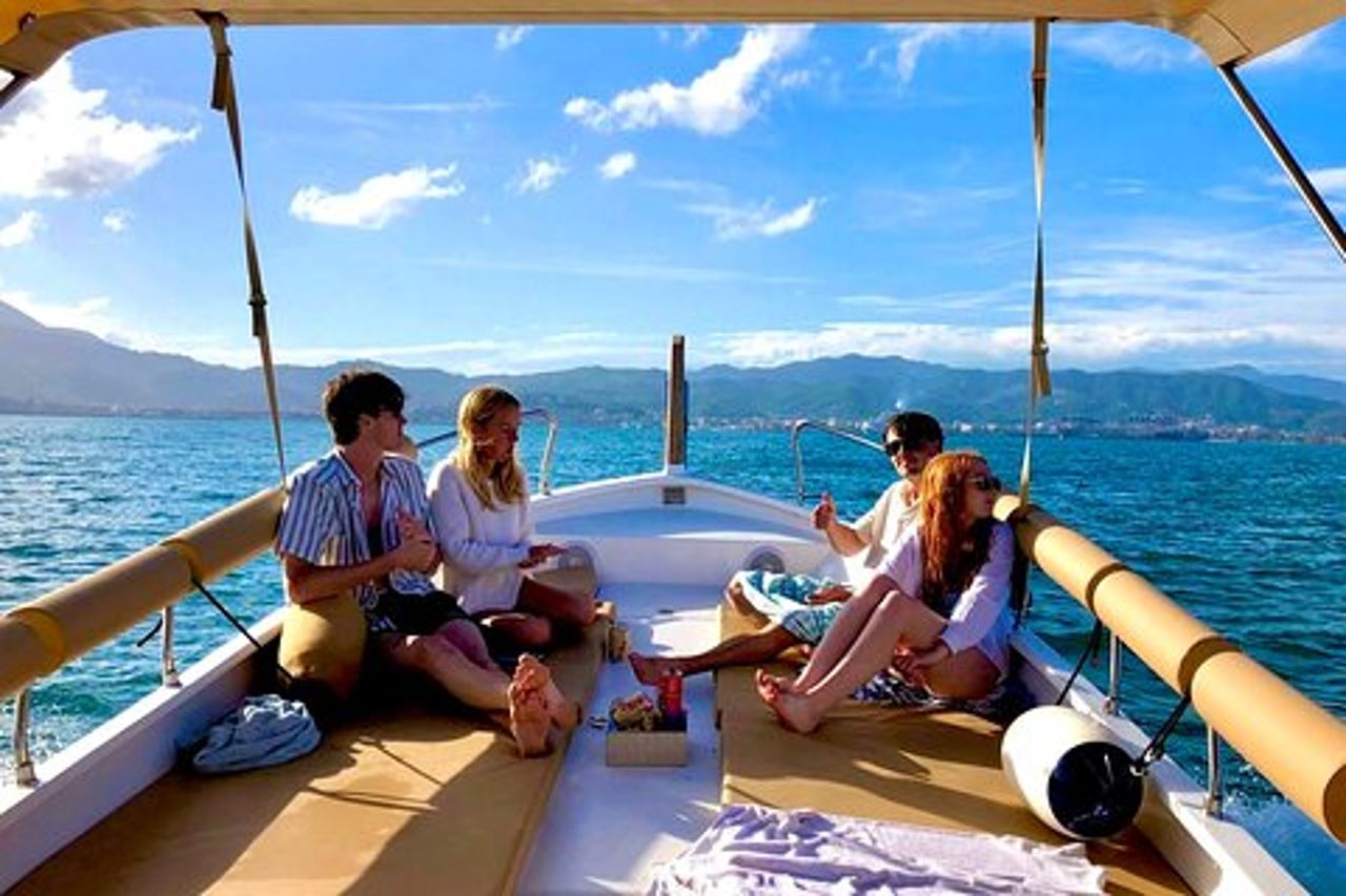 Tour Privata in Barca di 3 Ore alle Cinque Terre