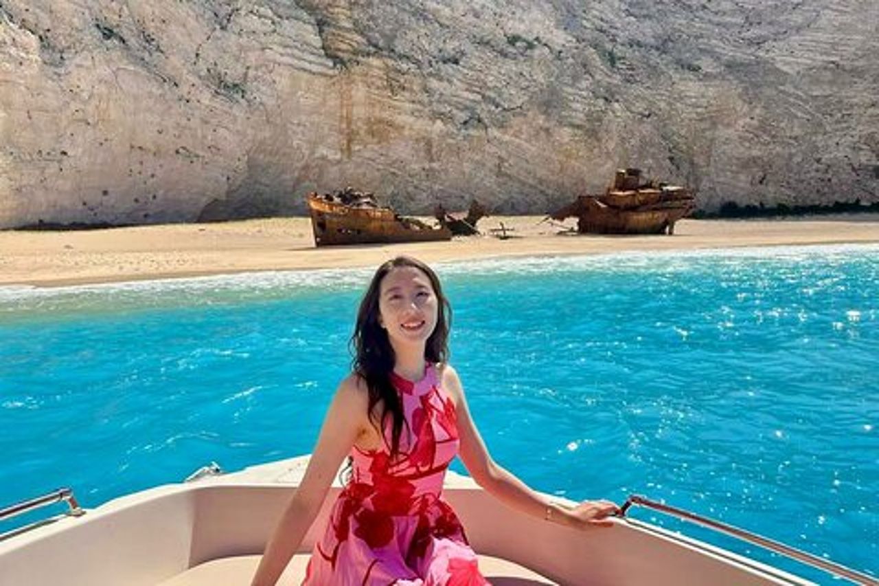 Zante Tour di un'intera giornata Spiaggia del naufragio, punto panoramico: Grotte blu