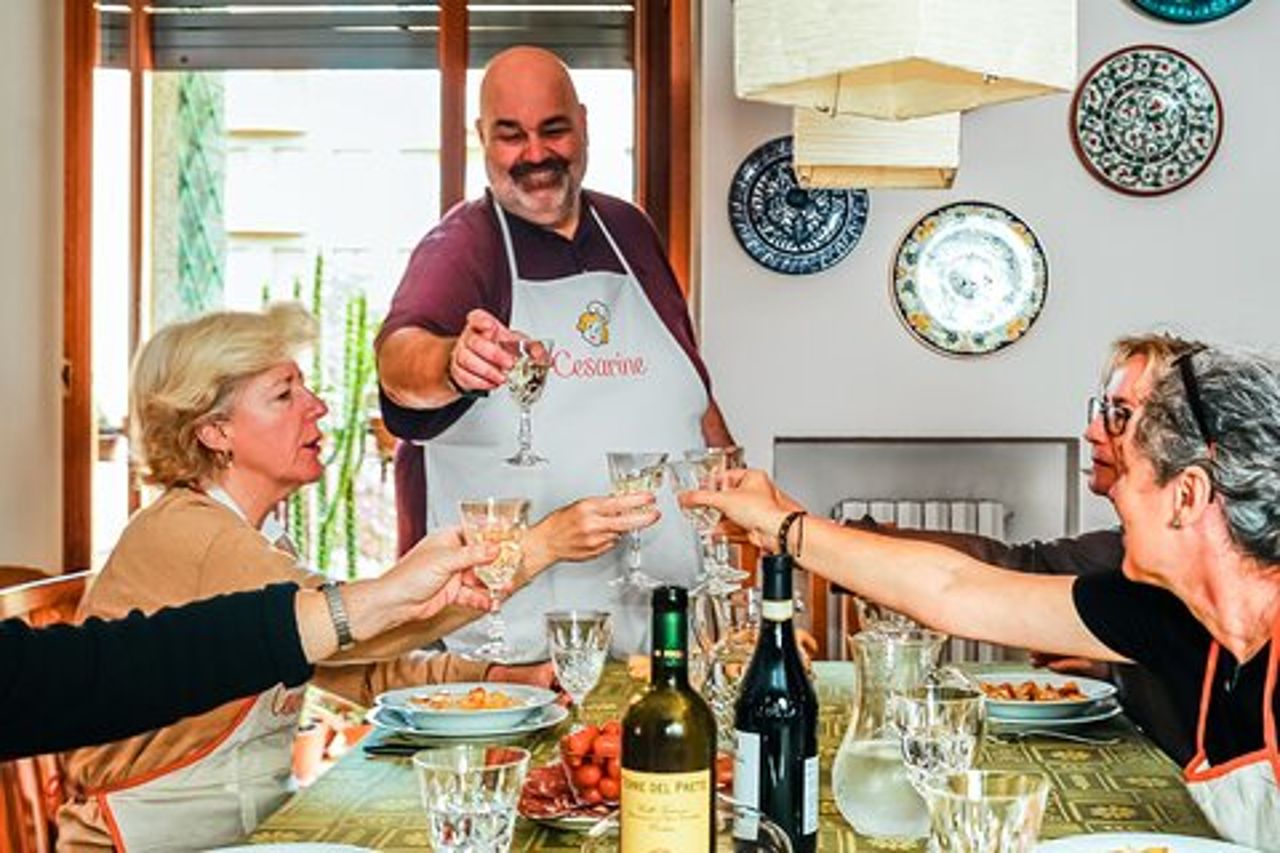 Condividi il tuo amore per la pasta in Local's Home a Palermo