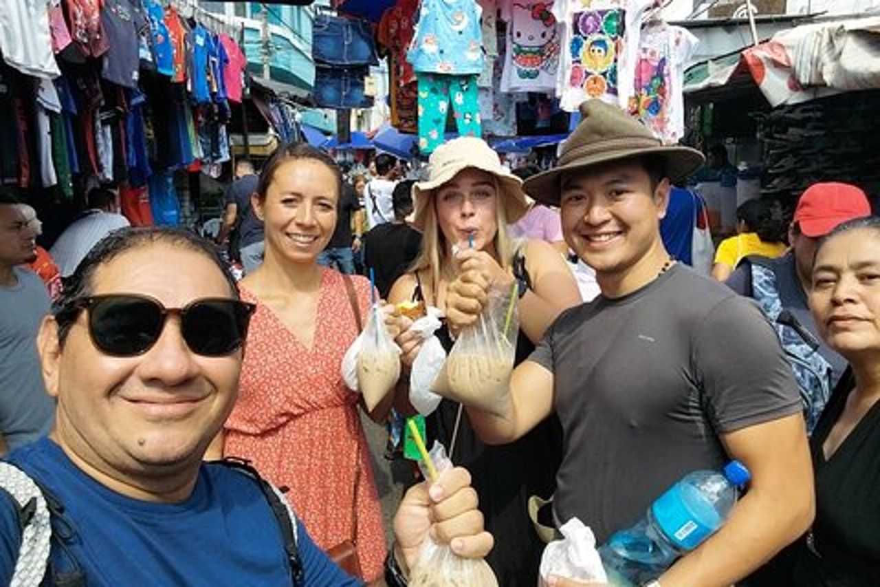 Tour gastronomico e shopping al mercato di San Salvador