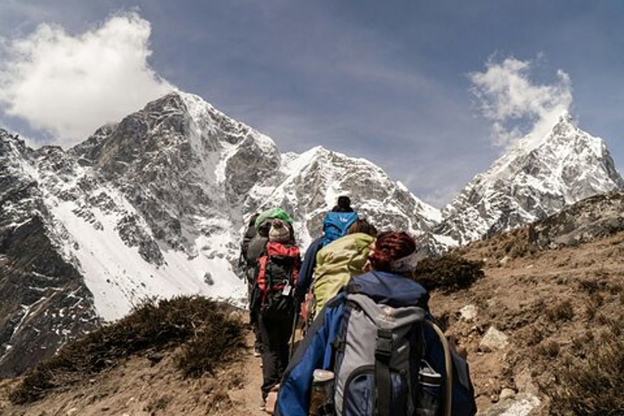Escursione al Tempio di Birni Mata da Palampur – Day Trek