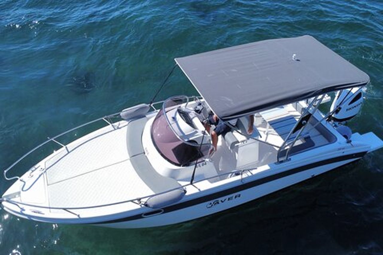 From Sorrento: Private Capri Island Tour with Saver 28ft