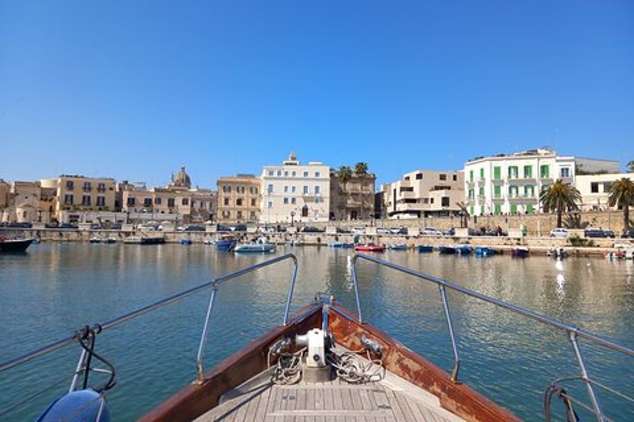 Gite in Barca a Bari da 90 Minuti