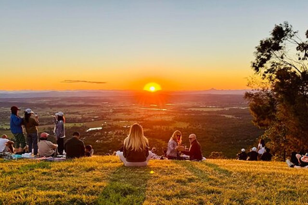 Gold Coast: Vermi abbaglianti, tramonto e osservazione delle stelle con cena barbecue