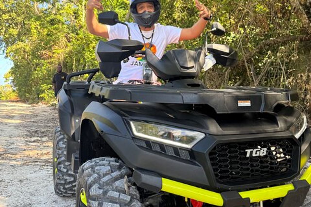 Atv ride a Montego Bay