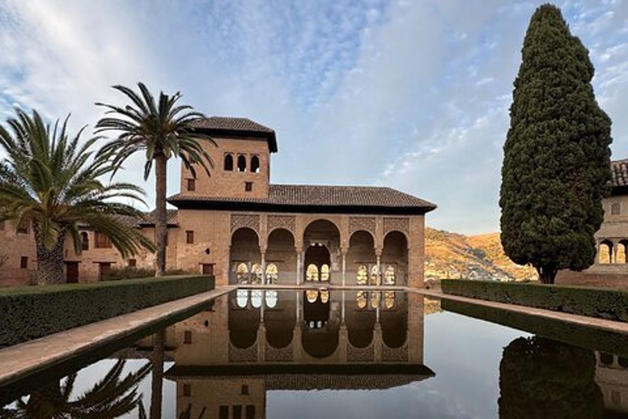 Visita guidata in piccolo gruppo dell'Alhambra e del Generalife