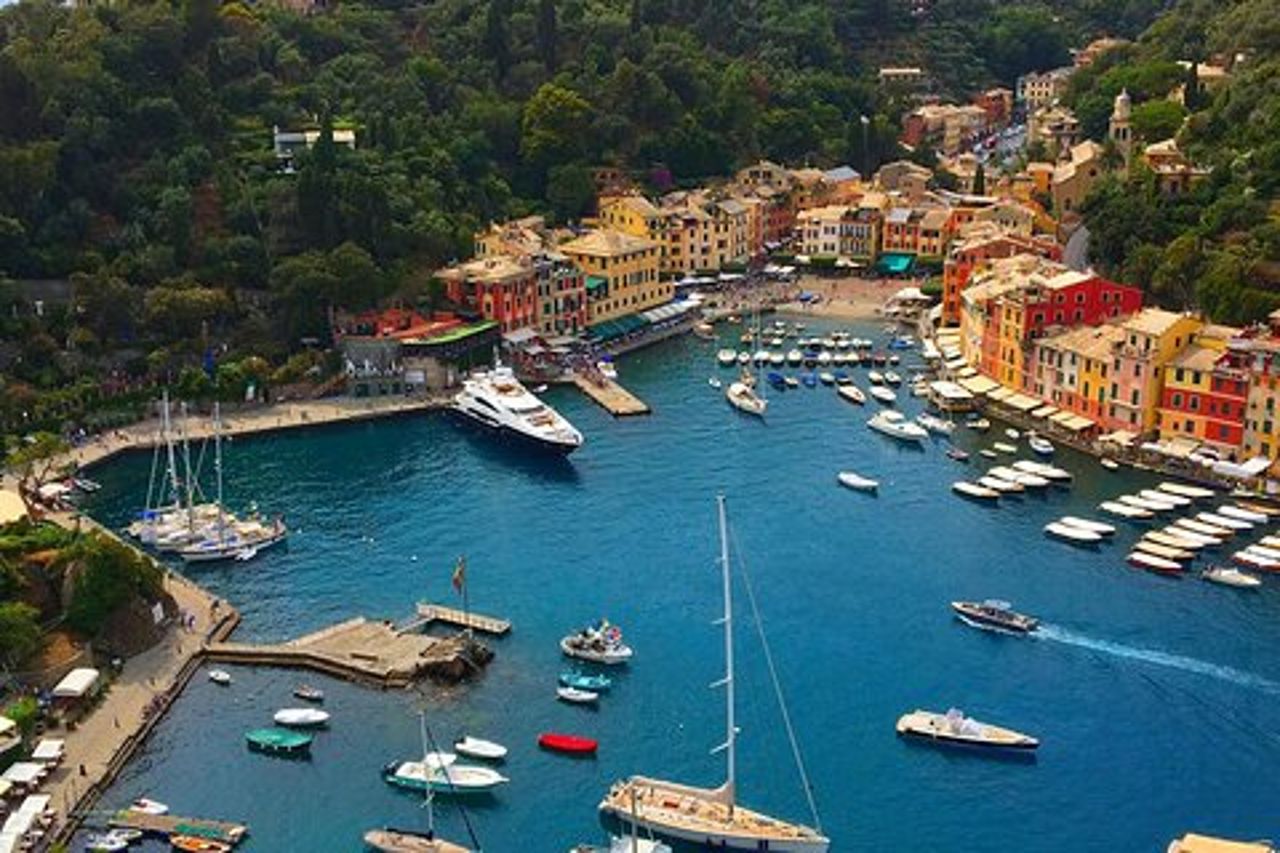 Portofino - Un tour privato a piedi con una guida locale