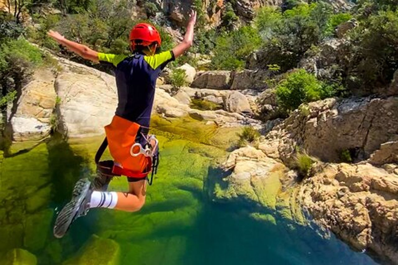 Canyoning a Rio Pitrisconi e Monte Nieddu a San Teodoro
