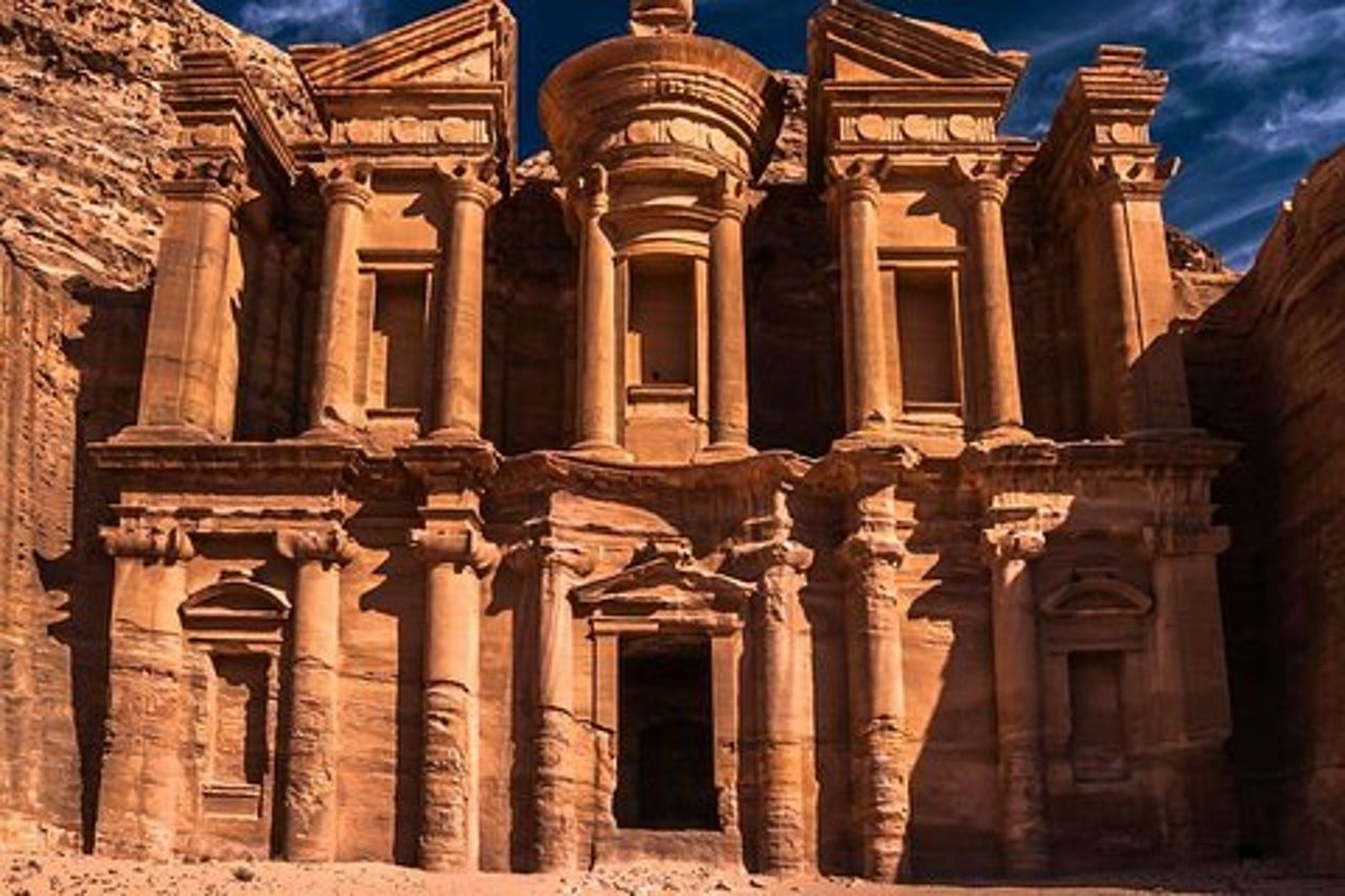 Petra e Mar Morto: tour privato di un giorno