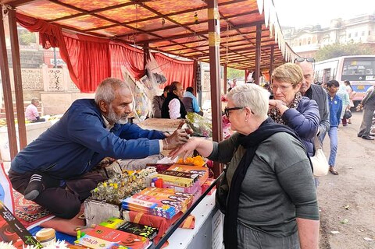 "Passeggiata culturale di Jaipur: esplora la vita dietro le mura rosa"
