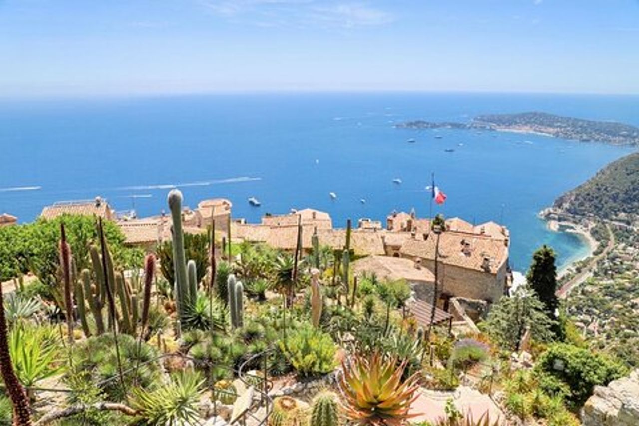 Monaco - Monte Carlo - Eze Village - Piccolo gruppo - Tour di mezza giornata -