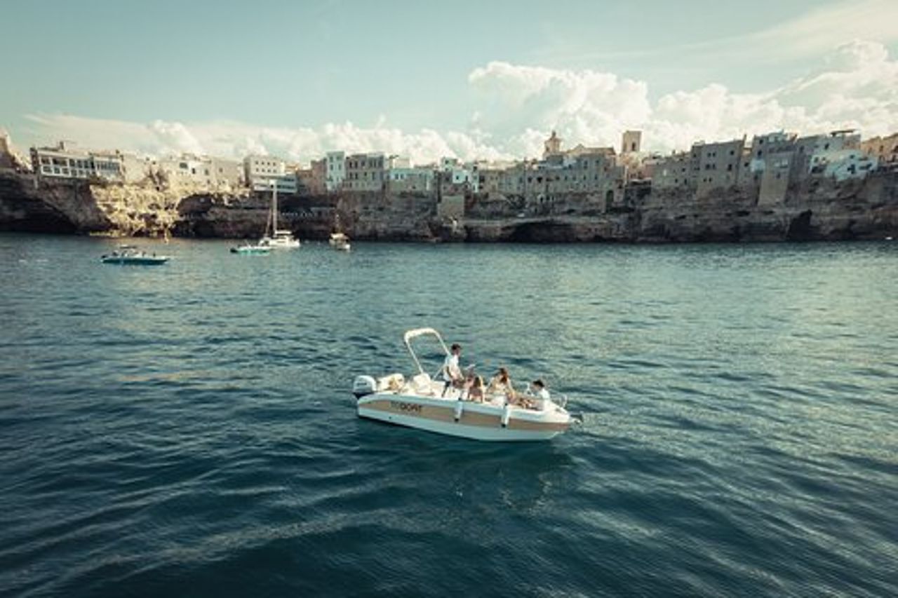 Tour Privato in Barca con degustazione tra Monopoli e Polignano