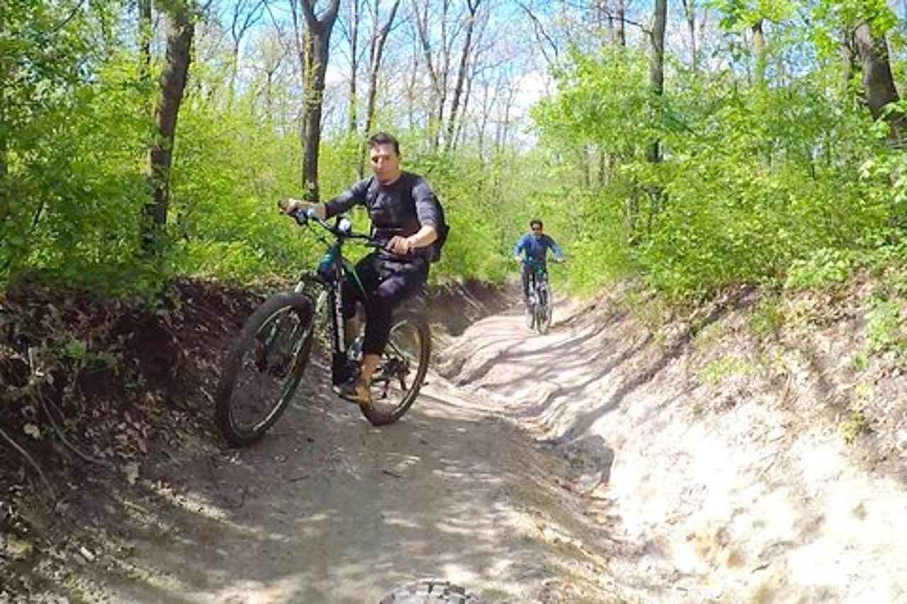 Budapest E-Mountain Biking a Buda Hills - Top of Budapest